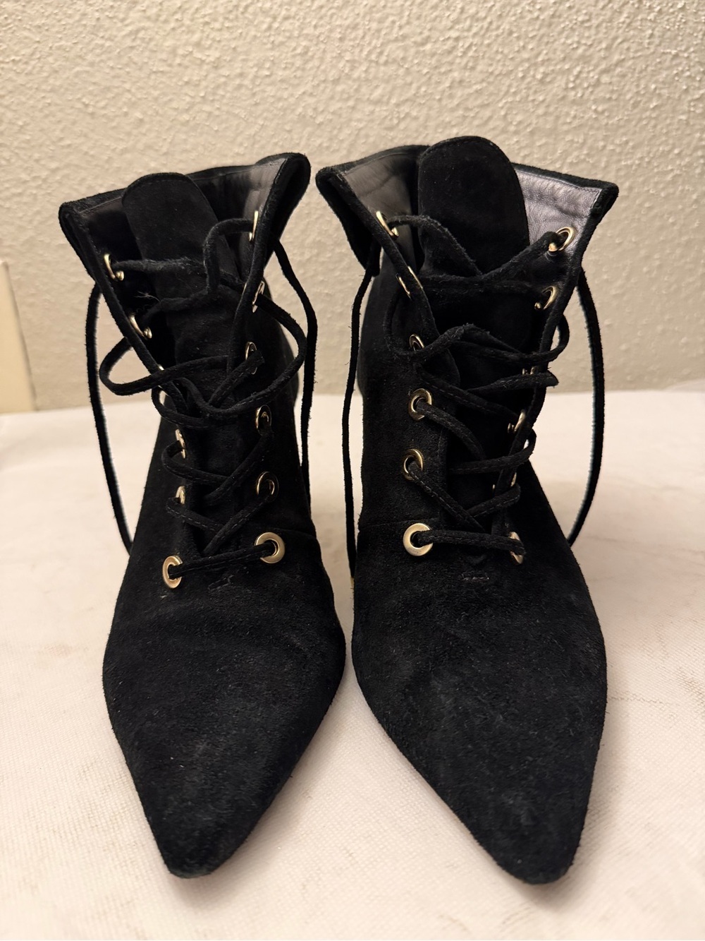 Ulla Johnson Black Suede Lace-Up Pointed Ankle Boots, pre-owned 9.5, gently used